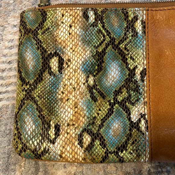 HOBO Sable Leather Wristlet- Garden Snake - Picture 3 of 5